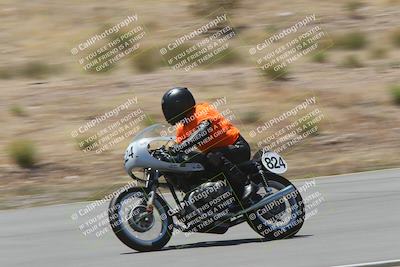 media/Apr-20-2025-AHRMA (Sun) [[393a79c373]]/Race/Group 5/Turn 4b/